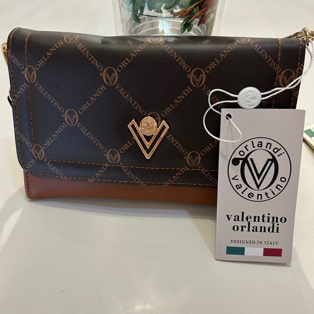 Valentino Orlandi Elegant Black and Tan Crossbody Bag